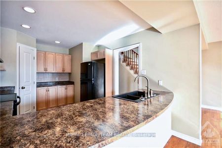 For Lease - 234 Tandalee Crescent, Kanata, Ontario - Photo 3