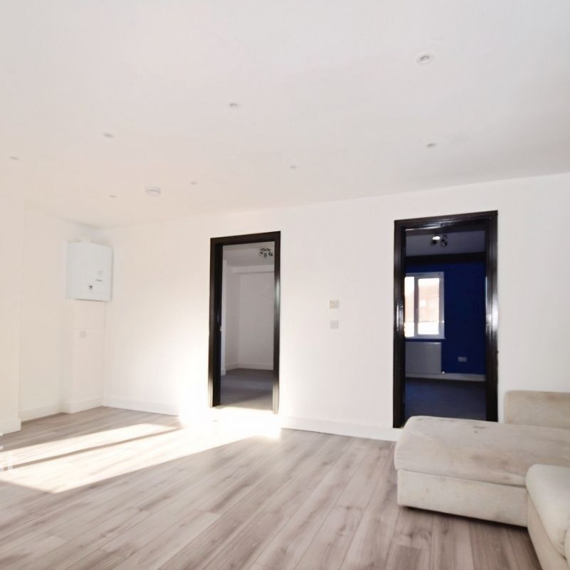 2 bedroom maisonette to rent - Photo 1