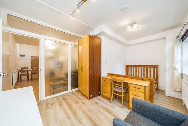 1 bedroom flat to rent - Photo 1