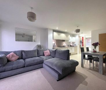 3 bedroom semi-detached house to rent - Photo 2