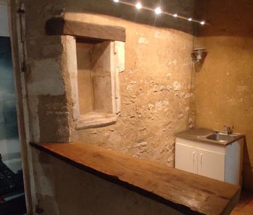 Location Appartement 2 pièces 61m² CHATEAUROUX 36000 - Photo 2
