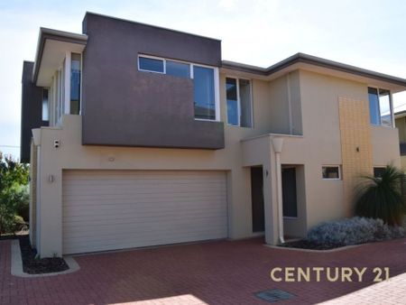 Spacious Unfurnished 3-Bedroom 2 Bath Home for Rent in Charming Rivervale - Photo 5