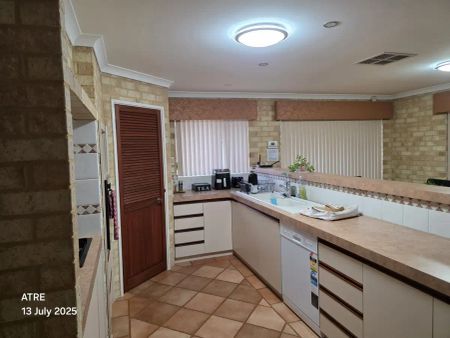 “Housemate in a Shared Home suitable for a Single Female” - Photo 2