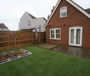 3 bedroom detached house to rent - Photo 1