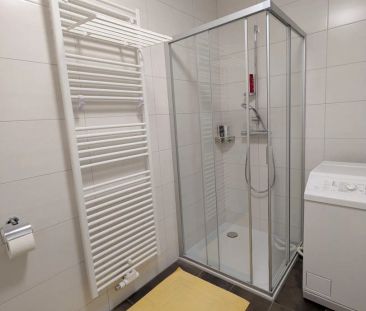Neuwertige, gemütliche 2-Zimmer-Wohnung mit Loggia, möblierter Küch... - Foto 3