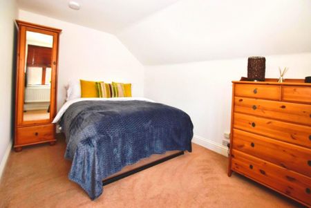 2 bedroom apartment to rent - Photo 4