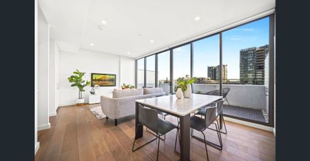 Double Master Bedroom Apartment at Emblem Waterloo - Photo 5