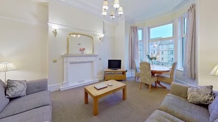 5 bedroom flat to rent - Photo 2
