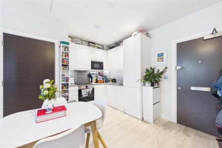 1 bedroom flat to rent - Photo 4
