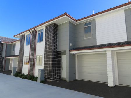 CENTRAL LOWER HUTT LIVING - Photo 4