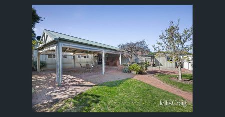 Spacious Family Living in Prized Location - Photo 3