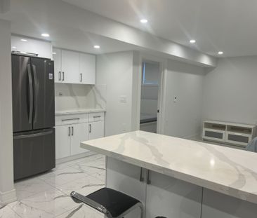 For Lease - 162 Mactier Drive, Vaughan, Ontario - Photo 4