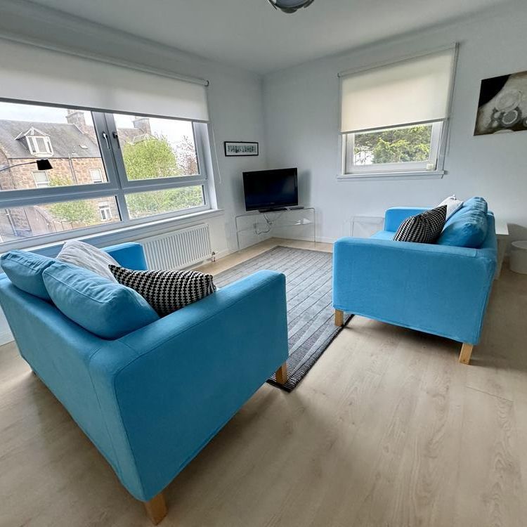 3 bedroom flat to rent - Photo 1