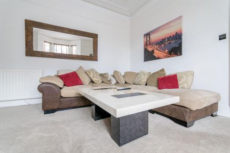 6 bed terraced house to rent in Rothbury Terrace, Heaton, NE6 - Photo 2