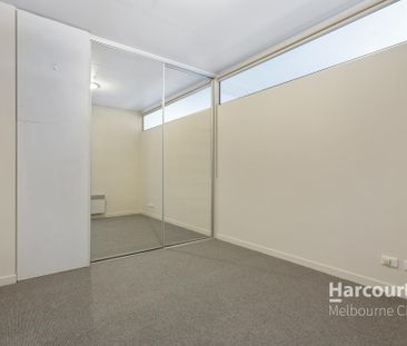 Elevated Urban Living on Little Bourke! - Photo 3