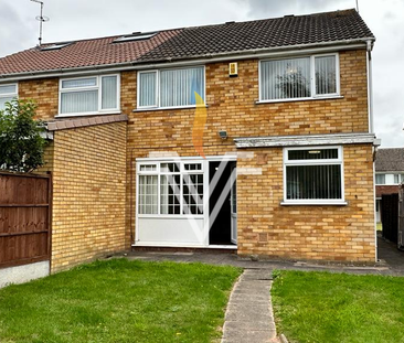 4 bedroom semi-detached house to rent - Photo 6