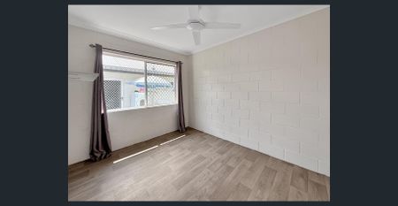 Charming Stand-Alone Villa in Whitfield Location - Photo 5