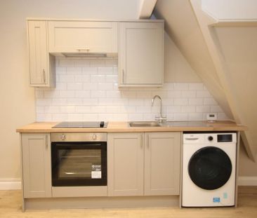 2 bedroom flat to rent - Photo 1