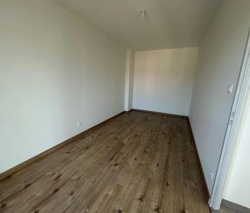 Appartement à louer 4 pièces 84.12m² - Photo 4