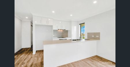 AMAZING 4 BEDROOM HOME WITH OPEN KITCHEN LIVING THAT OPENS OUT ONTO ALFRESCO DINING AREA. VERY GOOD SIZE BEDROOMS. SOLAR POWER. - Photo 5