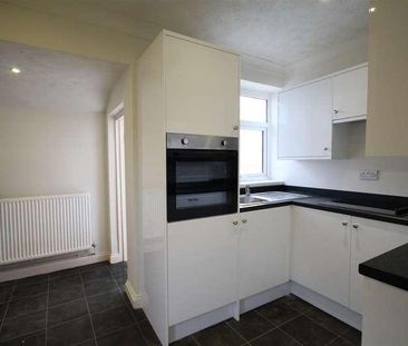 Manor Drive, Featherstone, Pontefract, WF7 - Photo 5