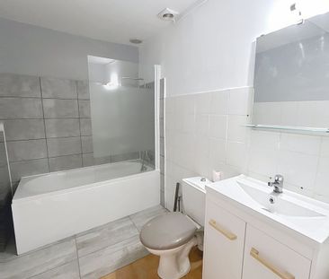 Location Maison 4 pièces 84m² GAILLAC 81600 - Photo 2