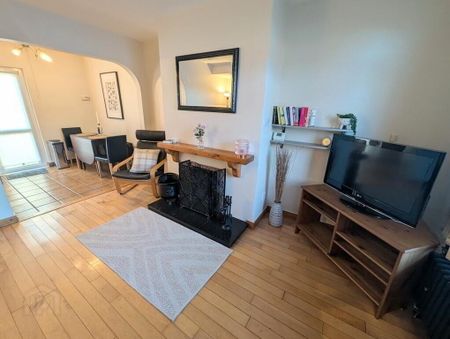 22 Broadway, Bangor, BT20 4QZ - Photo 2