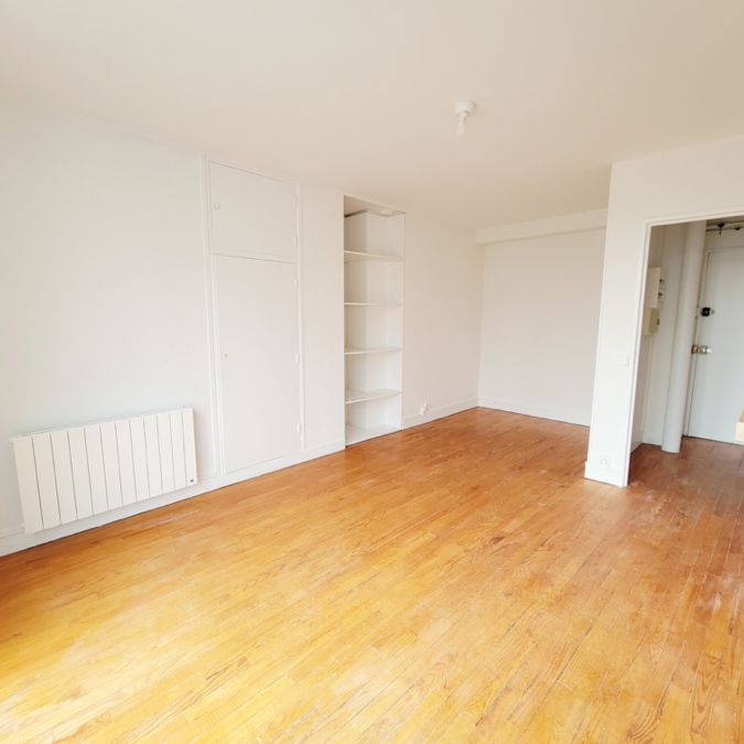 Location Appartement 1 pièce 27m² - Photo 1