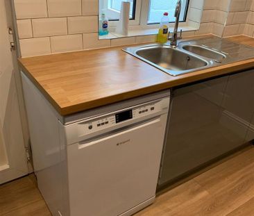 1 bedroom private hall to rent - Photo 6