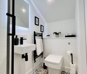 BEDROOM 4 – SMALL DOUBLE ENSUITE - Photo 1