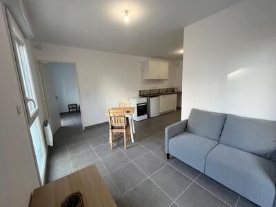 Location Appartement 2 pièces 41m² ISTRES 13800 - Photo 3