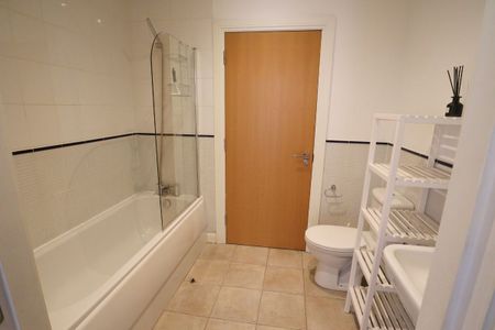 2 Bed, First Floor Flat - Photo 2