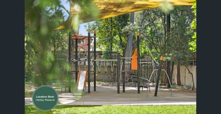 Spacious Top-Floor Apartment with Stunning Views | Dual-Level - Photo 4