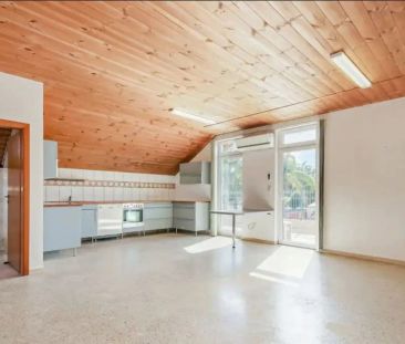 “Stunning &amp; Spacious 3 Bedroom Home” - Photo 5