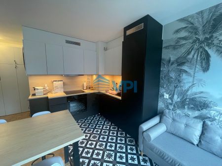 Tastefully furnished 2-room apartment - Separate bedroom - Photo 4