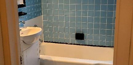 4 1/2 Rénové - Saint-Michel - Photo 2