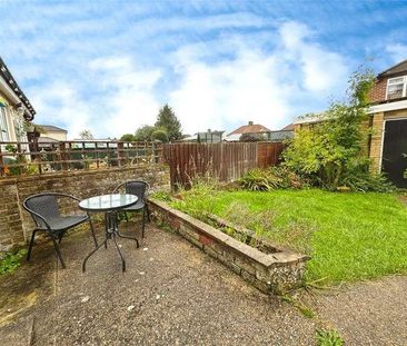 Blandford Road, Reading, Berkshire, RG2 - Photo 5