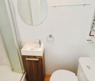 Benskin Road, Watford - Photo 2