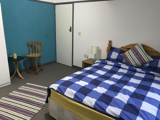 Studio Flat, Whitworth Road, SE25 - Photo 1