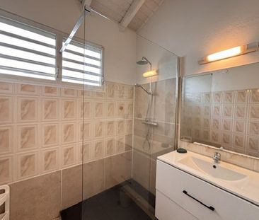 Location Appartement 2 pièces 57m² LE GOSIER 97190 - Photo 6