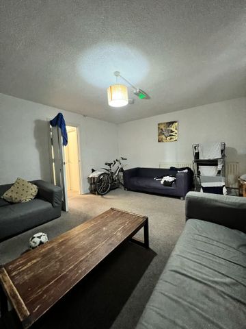 Flat 3 Raddlebarn Court Room 1 - Photo 2