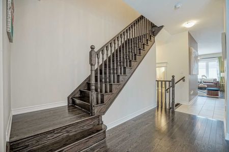 For Lease - 24 Plantain Lane, Richmond Hill, Ontario - Photo 3