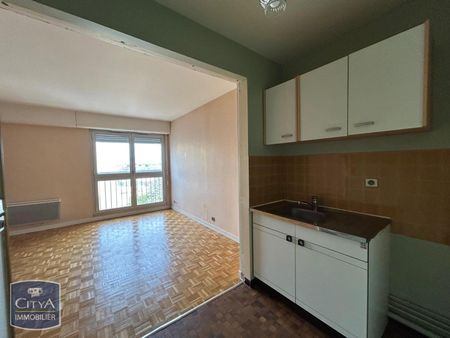 Location Appartement 1 pièce 33m² CHATEAUROUX 36000 - Photo 3