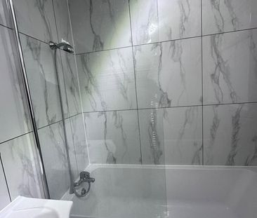 Room in a Shared House, Eastern Avenue, IG2 - Photo 1