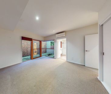 Entertain in style - Photo 6