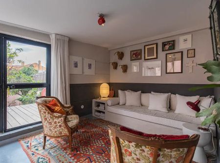 Rua da Lapa, Lisbon, Lisbon 1200-700 - Photo 2