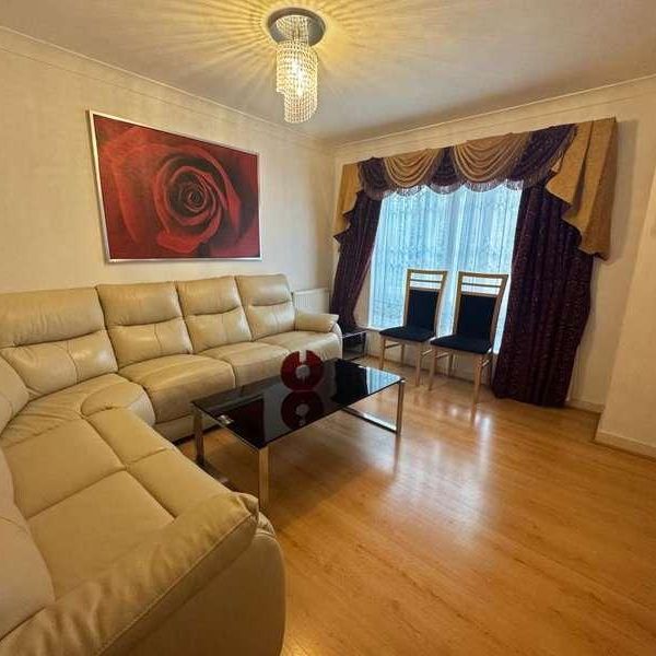 Arcon Drive, Northolt, UB5 - Photo 1