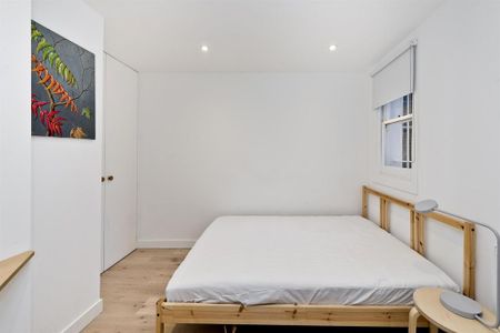 3 bedroom flat to rent - Photo 3