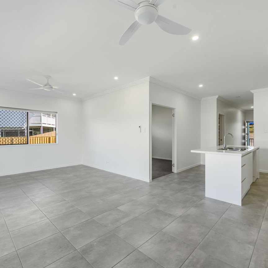 43 Bilbao Place, Bushland Beach - Photo 1