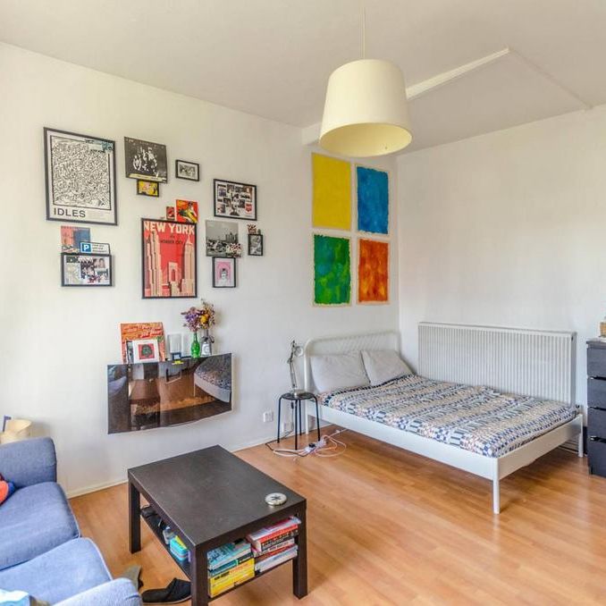 Studio to rent - Photo 1